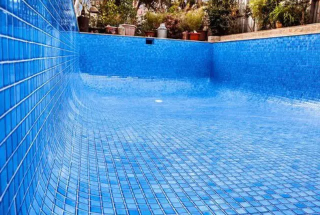Maintenance of your private pool<